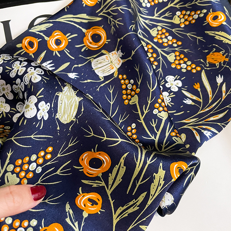 Pañuelo Cuadrado de Satén 100% - Scarf Silk Square reseña y precio